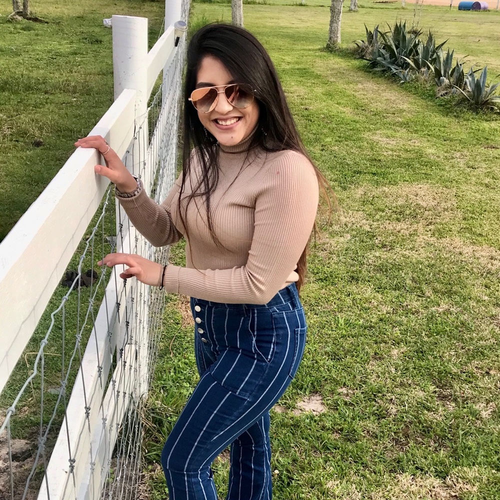 Meet your Posher, Maribel